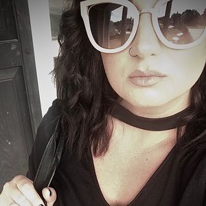 Meet your Posher, Whitney